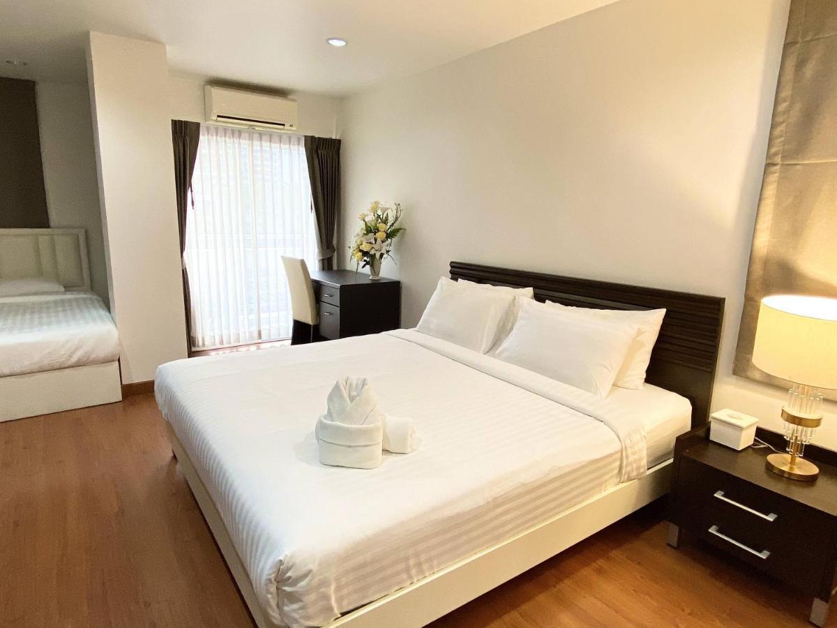 14 Place Sukhumvit Suites Bangkok Exterior photo