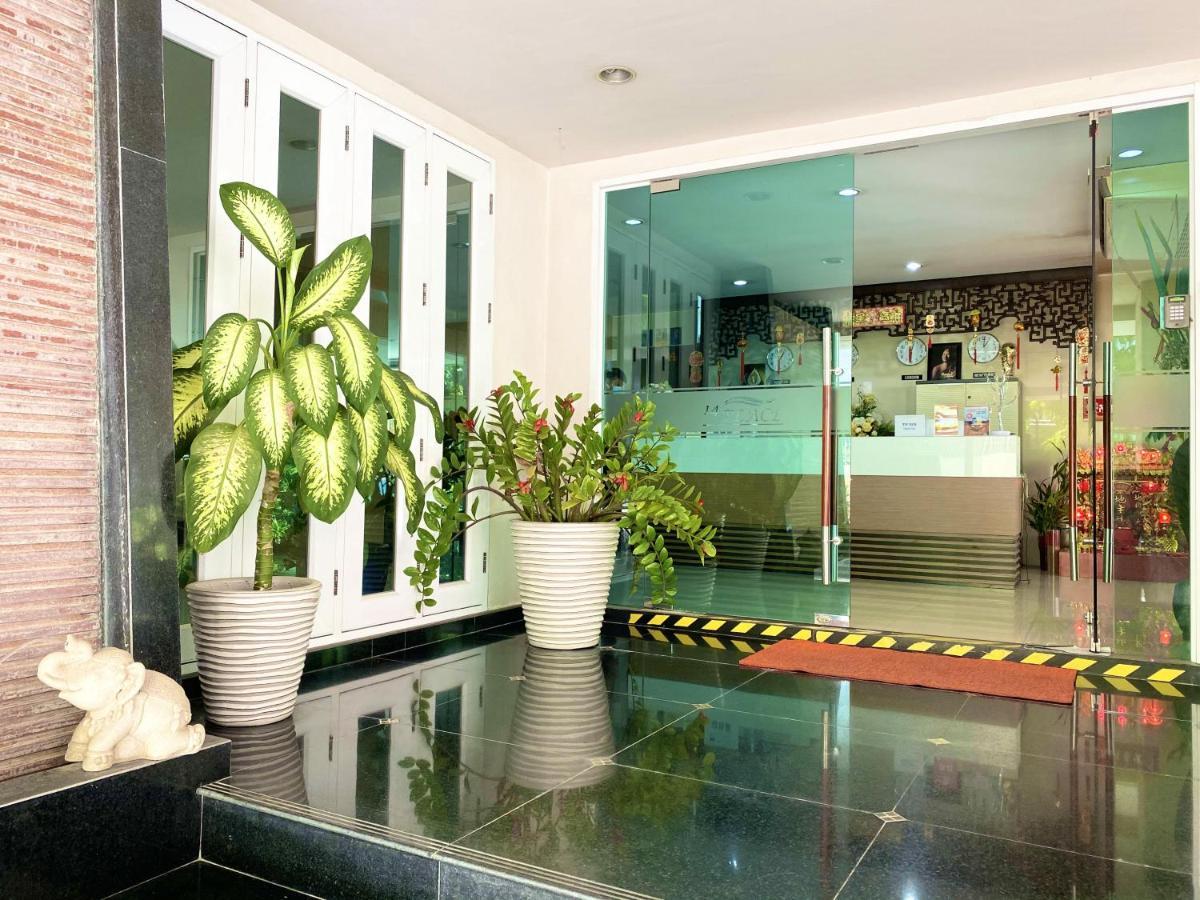 14 Place Sukhumvit Suites Bangkok Exterior photo