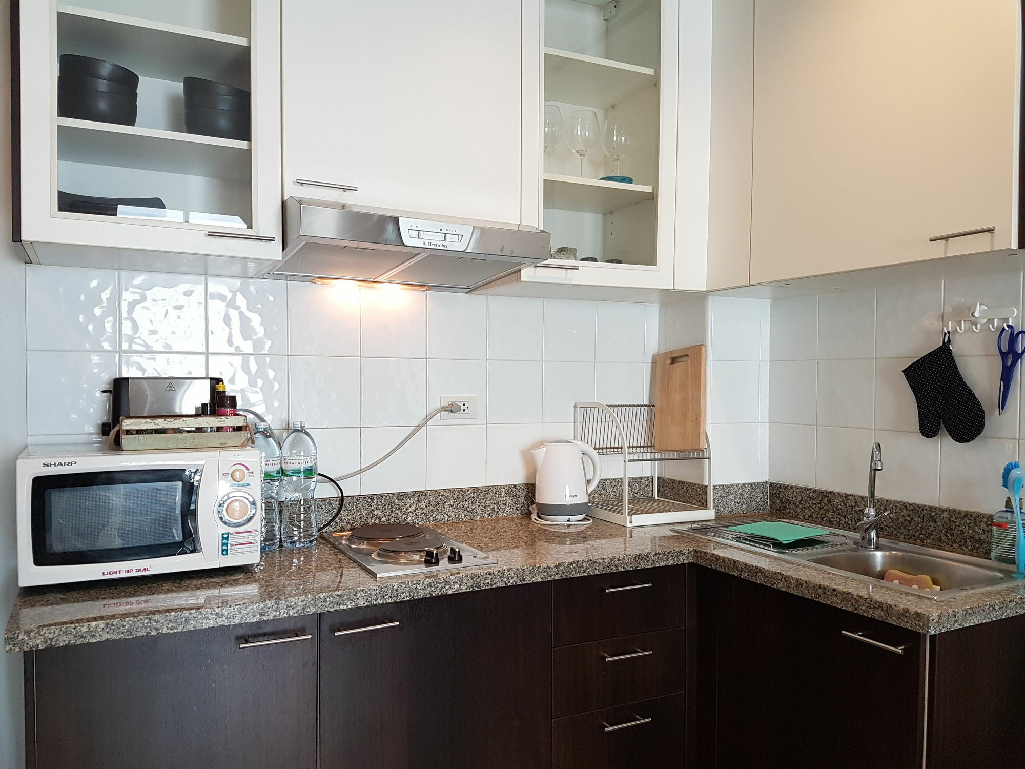 14 Place Sukhumvit Suites Bangkok Exterior photo