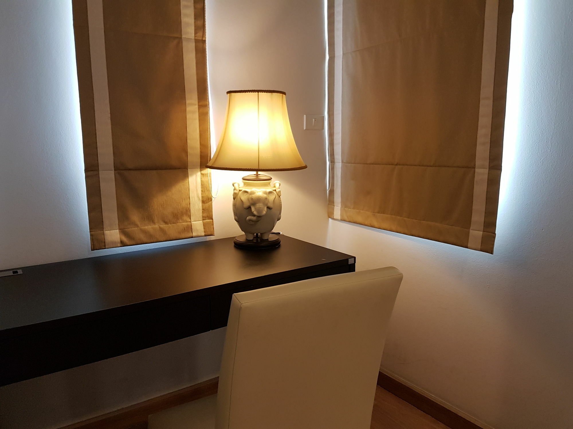 14 Place Sukhumvit Suites Bangkok Exterior photo